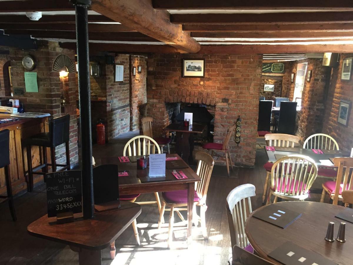 St Crispin Inn Worth (Kent) Exterior photo